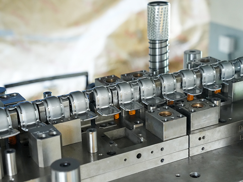 재료 스트립과 곰팡이